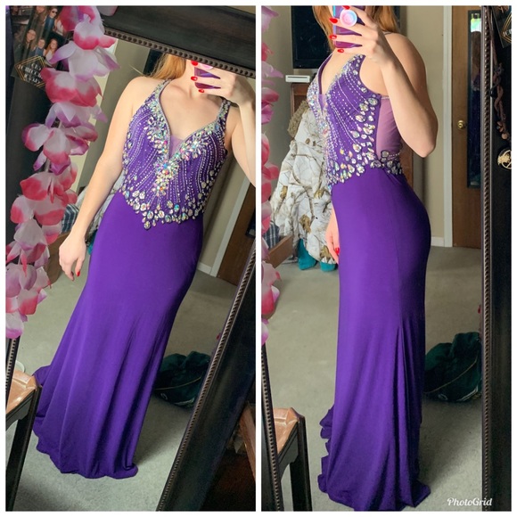 Beautiful prom dress, only worn once! - Picture 3 of 4